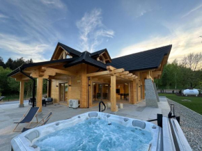 Brzozowa Chata - z prywatnym Jacuzzi i wspaniałym ogrodem - by SpaceApart, Zagórze Śląskie